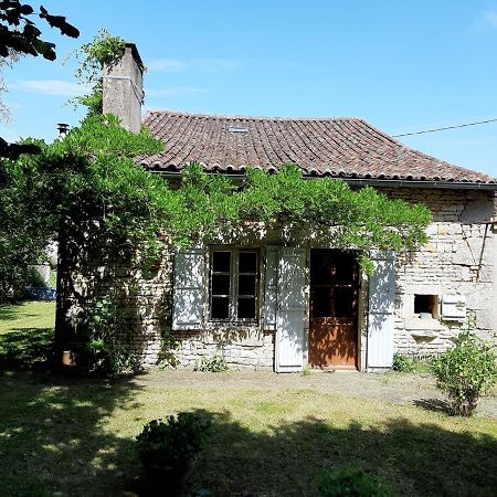 Wisteria Cottage Les Adjots Exteriér fotografie